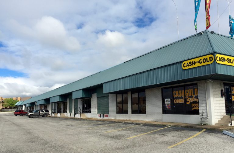 Small and Medium Warehouses with Office Space For Lease!