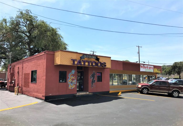 443 West Nakoma
