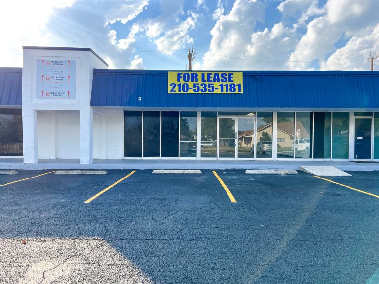 4801-4809 Lakebend West Drive